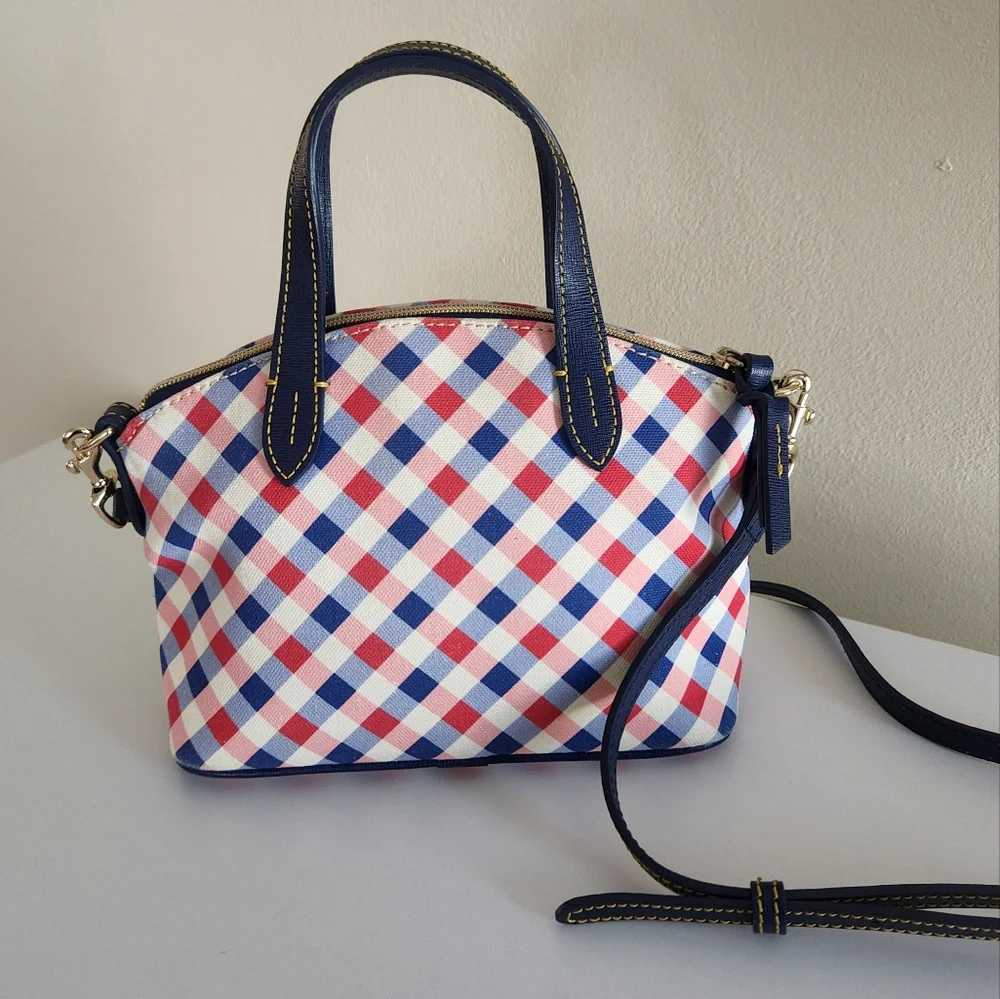 Cute Dooney & Bourke Plaid Small Bag. - Picture 5 of 10